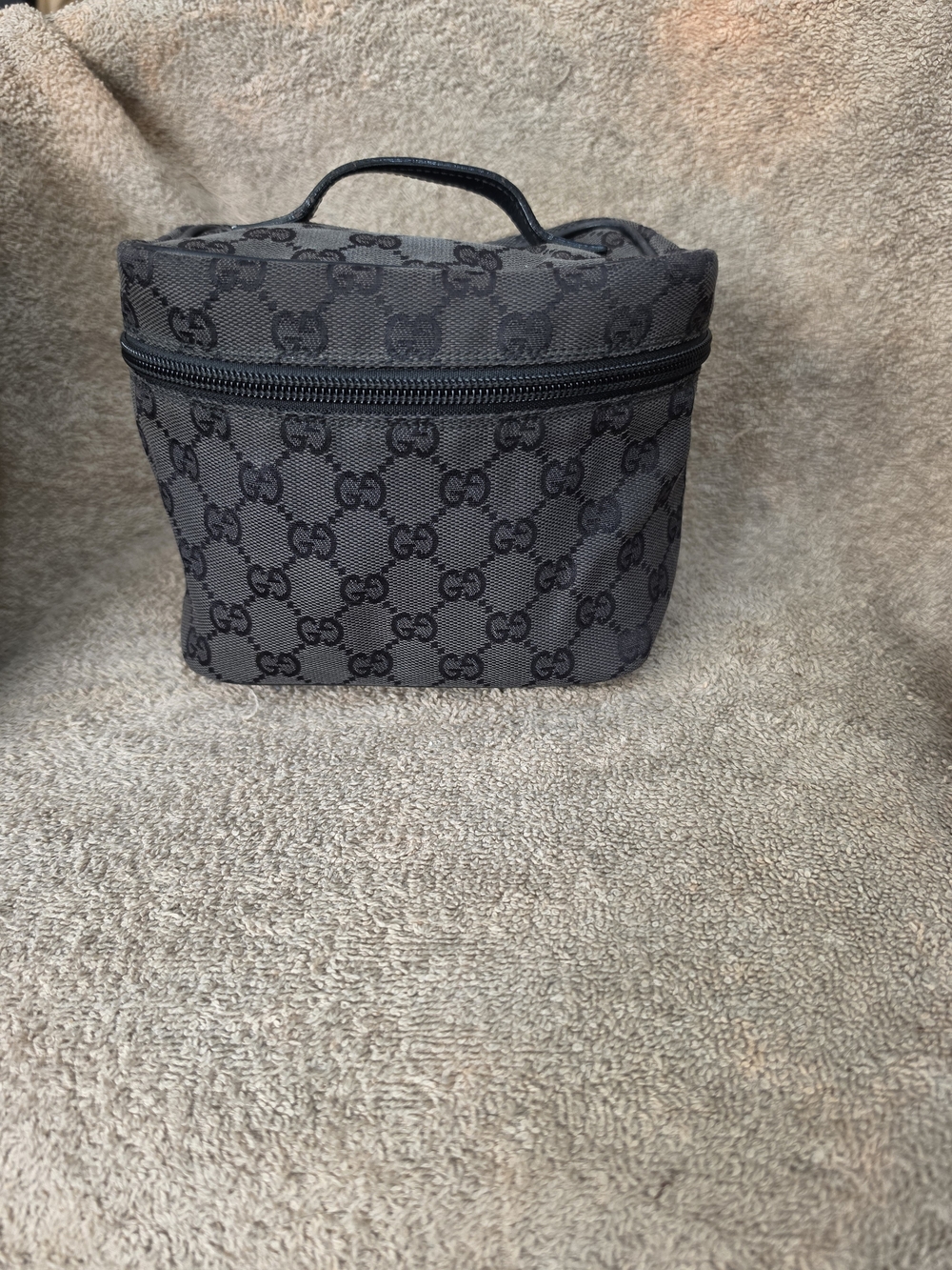 Vintage Gucci GG Canvas Vanity/Cosmetic Case Authentic With COA